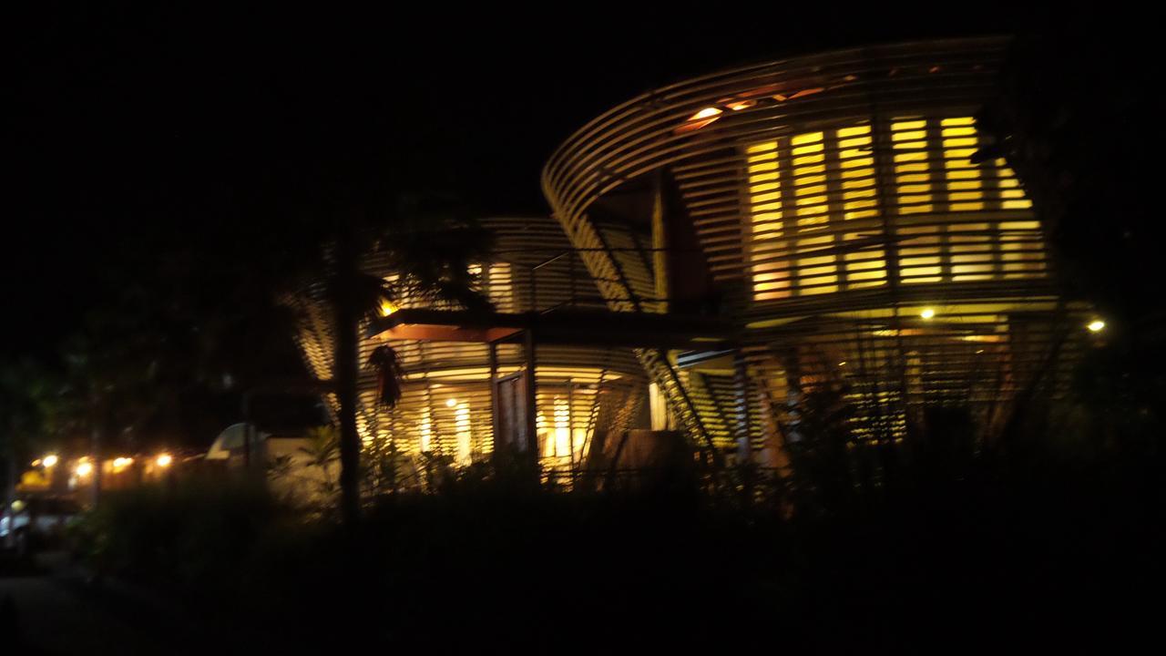 Bali Umah Tinjung Hotel Tulamben  Exterior photo